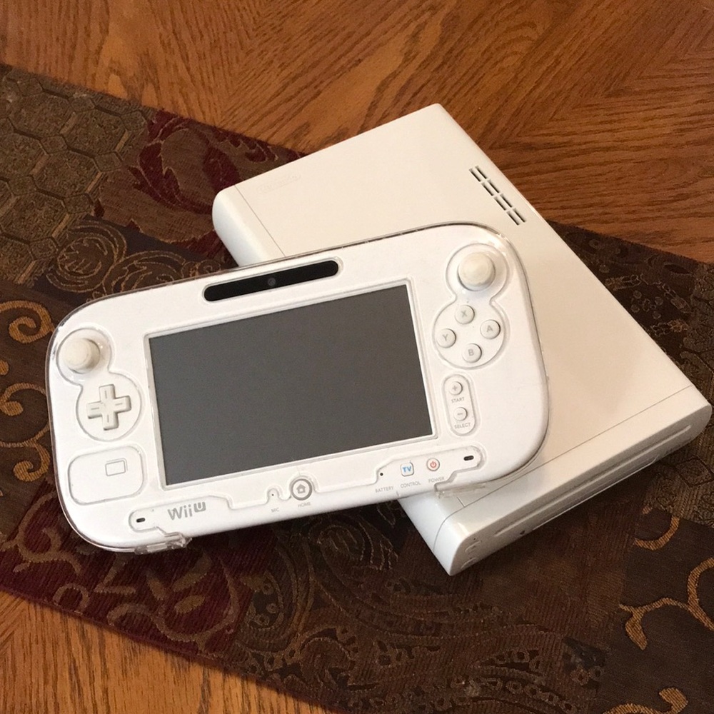 Nintendo White Wii U Console with White GamePad